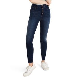 NWT 10” High Rise Skinny Jean Cassia 28